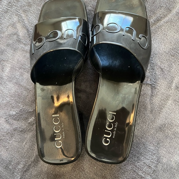 Gucci Rubber Slides - Picture 4 of 8